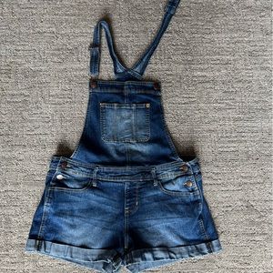 No boundaries Bib overall shorts.